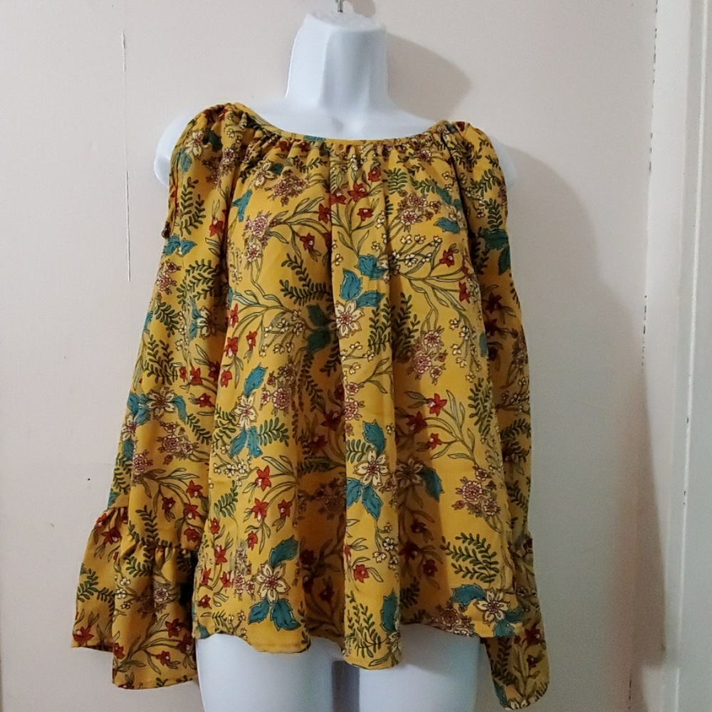 Japna Bell sleeves cold shoulder top L